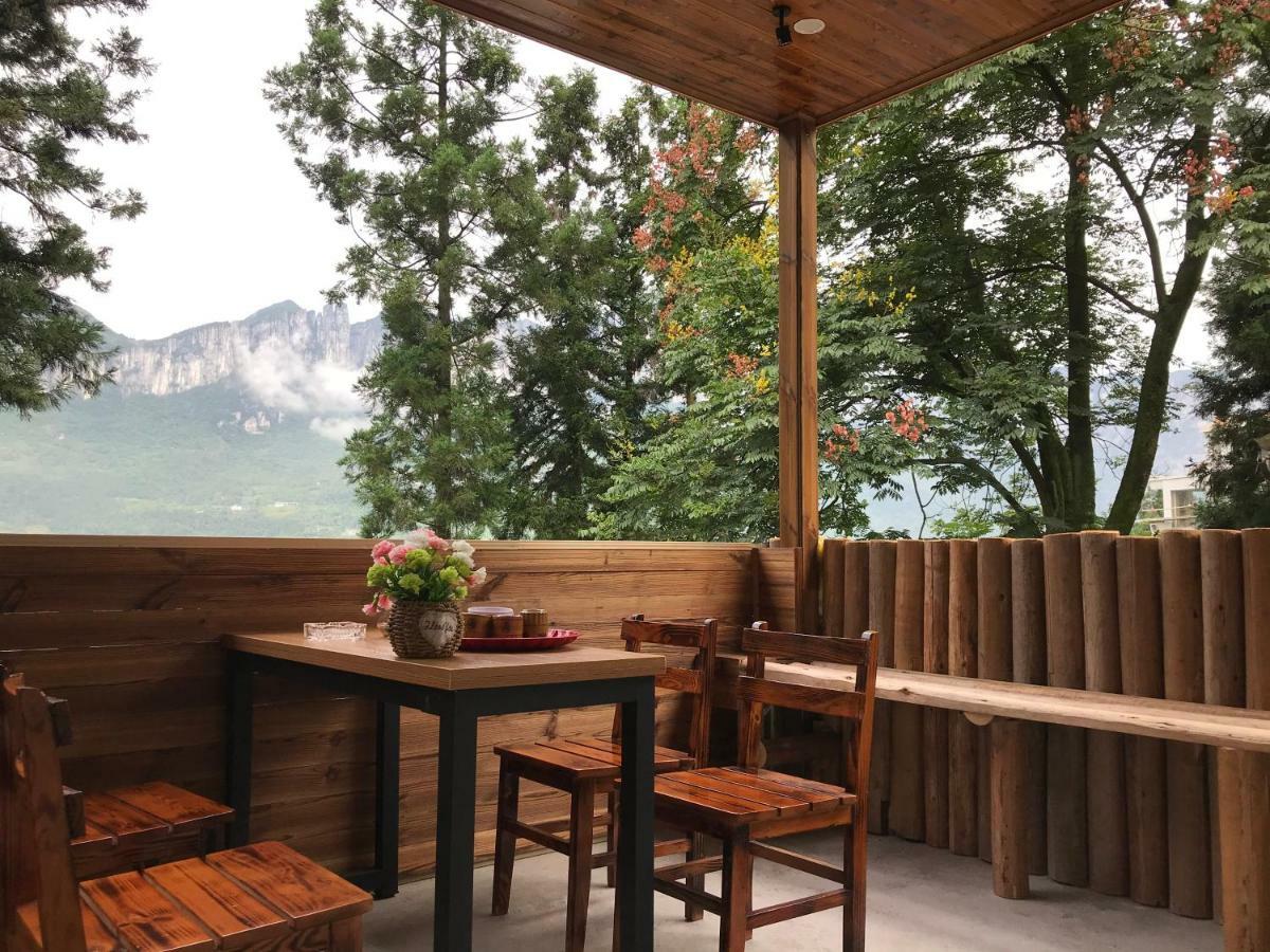 Enshi Grand Canyon Chunlun Farmstay Exterior photo
